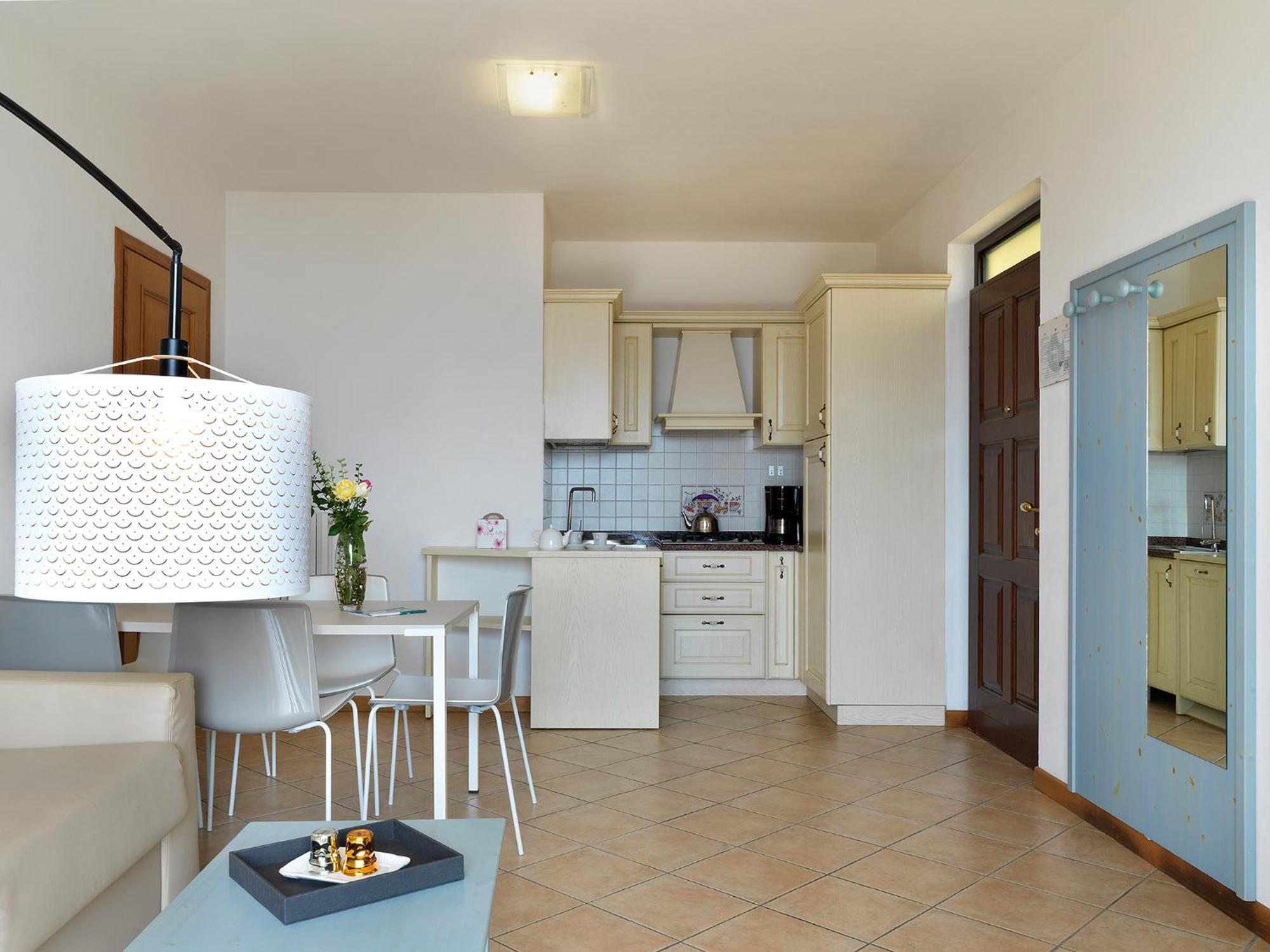 Residence Besass, Gtsgroup Tignale Exterior photo